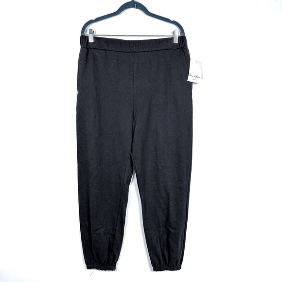 NWT Love, Fire Sweatpants with Pockets in Black Size Large Pull-On Elastic Waist - Picture 1 of 11